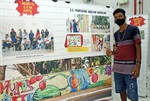 Exposição é composta por painéis fotográficos e vídeos que retratam os grafites e os bastidores de sua produção