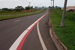 Ciclofaixa de 4,3 km foi instalada nas avenidas Oscar Lázaro Berreta e Maria Júlia de Camargo Dini, em Artemis