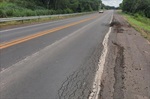 Motoristas reclamam da qualidade do asfalto e do acostamento das rodovias SP-191 e SP-308