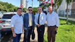 Vereador acompanha limpeza de bocas de lobo em frente ao Deinter-9