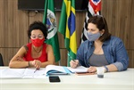 Vereadoras Sílvia Morales (PV) e Ana Pavão (PL) analisaram o projeto em reunião nesta terça-feira (15)