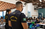 Palestra foi assistida por 115 alunos. 