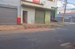 Local apresentava riscos aos motoristas e transeuntes. 