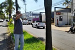 Comerciantes pedem intervenção na avenida Carlos Botelho