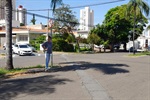 Comerciantes pedem intervenção na avenida Carlos Botelho