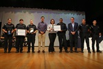 Ana Pavão (PL) entrega homenagem a Patrulha Maria da Penha