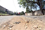 Ruas esburacadas denotam problemas básicos da formação do Santa Rita