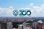 Imagem de Piracicaba que compõe o vídeo, junto com o selo comemorativo dos 200 anos da Câmara