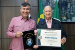 Walter Naime ganha reconhecimento da Câmara por lançamento de livro