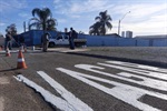 Vereador Thiago Ribeiro (PSC) acompanhou pintura de sinalização de solo em frente à escola no bairro Jardim Alvorada