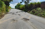 Vereador Pedro Kawai esteve no local para conferir trecho recapeado