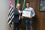 Alan conquistou uma vaga na Federação Brasileira de Desportos Surdos para representar o Brasil na 24ª Deaflympics