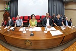 Mesa diretiva dos trabalhos