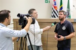 Felipe Gema concedendo entrevista ao programa Primeiro Tempo