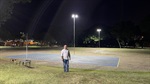 Vereador Anilton Rissato acompanhou a instalação de novas luminárias no parque