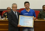 Policial federal Ronei Castro Pereira com o vereador Capitão Gomes