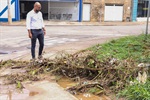 Vereador registrou trechos mais críticos da avenida que será recapeada