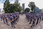 Tropa do 10º BPM/I perfilada para recepcionar as autoridades militares e civis presentes no evento