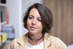 Giovanna Calabria, chefe do Setor de Documentação e Arquivo