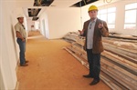 Trevisan em visita a obras do Hospital Regional