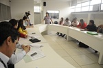 Encontro aconteceu na sala de reuniões do prédio anexo