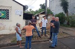 Vazamento de esgoto causa transtorno aos moradores do bairro Maracanã