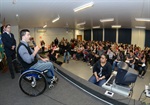 Vereador durante palestra na Faculdade Anhanguera