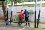 A pedido de moradores, vereador Acácio Godoy vistoriou as condições de espaço esportivo no bairro Cecap