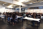 Parlamentar está percorrendo várias unidades escolares desde a semana passada para abordar a temática