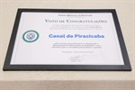 Cerimônia de entrega de Voto de Congratulações ao Canal de Piracicaba aconteceu nesta quinta-feira (23) no Hall do Salão Nobre da Câmara