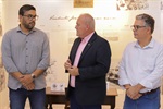 Cerimônia de entrega de Voto de Congratulações ao Canal de Piracicaba aconteceu nesta quinta-feira (23) no Hall do Salão Nobre da Câmara