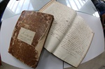 Livros originais que trazem "Registros de Títulos" e "Termos de Posse" entre 1830 e 1859 