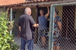 Vereador Gilmar Rotta no bairro Anhumas, nesta segunda-feira (17)