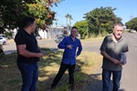 Vereador Gustavo Pompeo acompanha visita técnica para possível implantação de lombada em avenida no Jd. Brasil