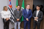 Cerimônia de entrega do Voto de Congratulações ao atleta Edrey da Silva Belo aconteceu na noite desta quinta (25) na Sala de Reuniões da Presidência