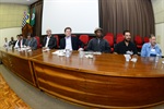 Representantes de várias entidades compareceram ao salão nobre