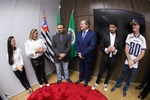 Cerimônia de entrega do Voto de Congratulações ao atleta Edrey da Silva Belo aconteceu na noite desta quinta (25) na Sala de Reuniões da Presidência