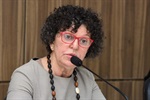 Dirigente de Ensino, secretário de Educação, deputada Bebel, professores, estudantes e lideranças comunitárias participaram do debate promovido pela Comissão de Educação