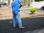 Rua é bastante movimentada e necessita de reparos constantes. 