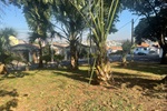 Vereador Josef Borges, em visita à praça Jaime Pereira, no bairro Jaraguá