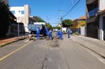 Manutenção asfáltica e troca de tubulação reforça rua Silva Jardim