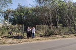 Moradores solicitaram limpeza de área verde e redutor de velocidade em avenida