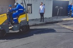 Vereador acompanha operação tapa buraco na Vila Industrial