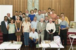 Vitti rodeado por todos os vereadores, em 26 de abril de 2001