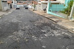 Vereador Pedro Kawai pede operação tapa-buracos em duas vias no bairro Jardim Ibirapuera