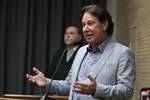 Entrega de título de Farmacêutico do Ano aconteceu no Salão Hobre Helly de Campos Melges