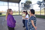 Professora Cimara durante visitas às escolas municipais do Jd. Oriente