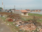 Entulho é problema constante no bairro Mario Dedini