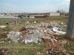 Entulho é problema constante no bairro Mario Dedini
