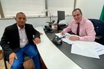 Vereador participa de reunião com deputado na Assembleia Legislativa